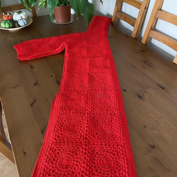 Red granny square vintage cardigan - Picture 3 of 7